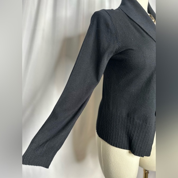 Cable & Gauge Black Single Button Long Sleeve Cardigan (695) - Picture 8 of 12